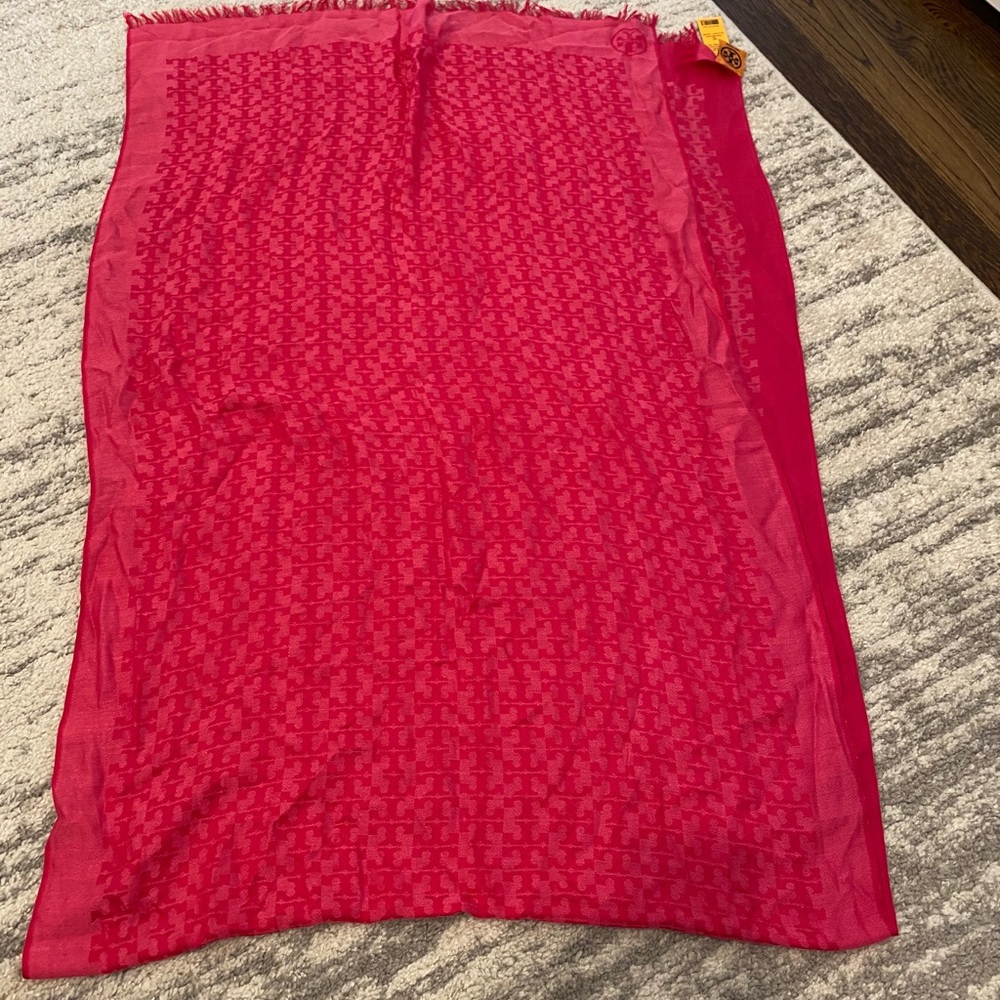 Tory Burch neck scarf